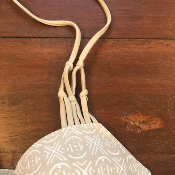 aerie Patterned Bikini Top - Picture 2 of 4